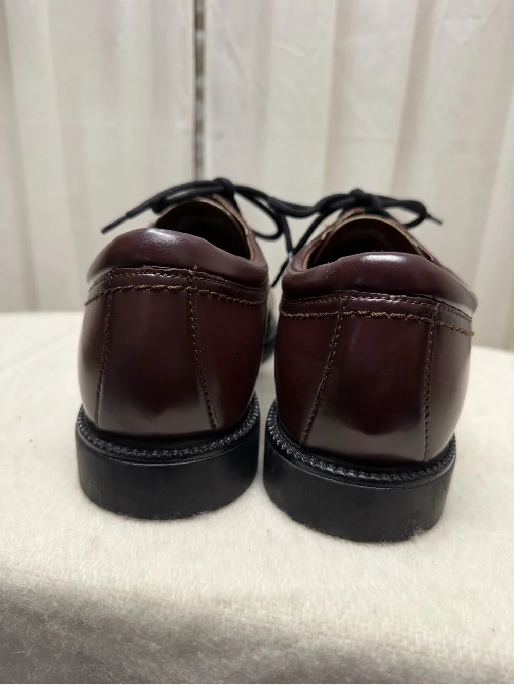 Dockers burgundy leather